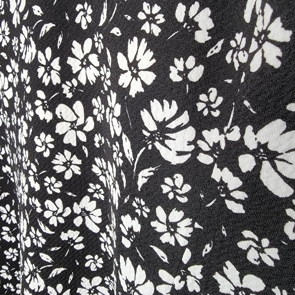 Karl Lagerfeld Womens Floral Dress - Picture 2 of 13